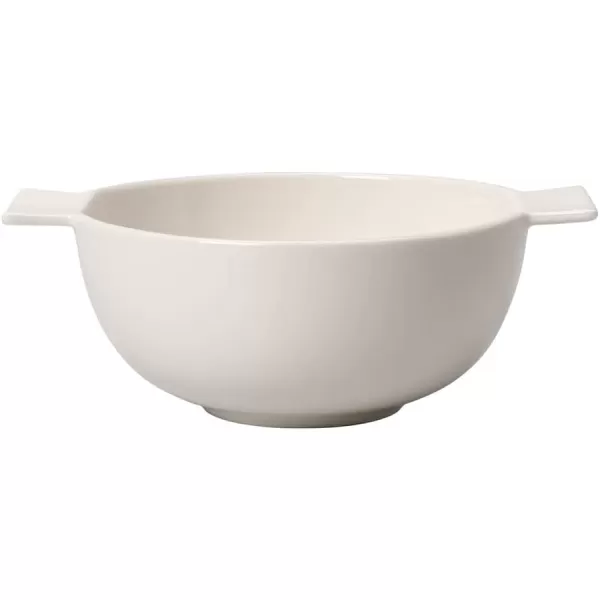 Soup Passion Tureen by Villeroy &amp; Boch -Premium Porcelain - Made in Germany - Dishwasher and Microwave Safe - Service for 4 - 84.5 Ounce Capacity - 12.5 x 10.25 x 4 Inches)