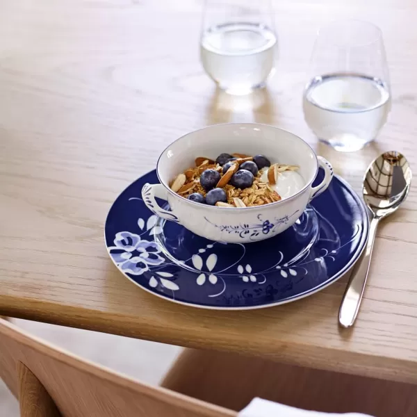 Villeroy &amp; Boch Old Luxembourg Brindille Rice Bowl, 25 oz, White/Blue