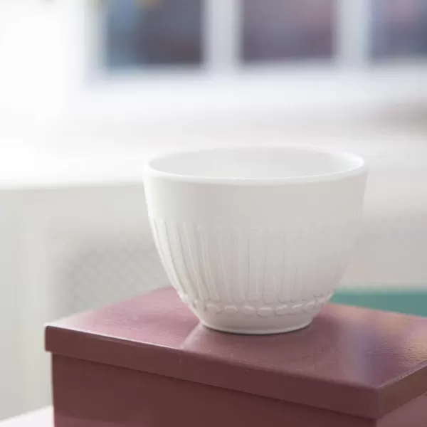 Villeroy &amp; Boch it's my match powder Serving Bowl : Blossom, 10.25 in, Premium Porcelain, White/Pink