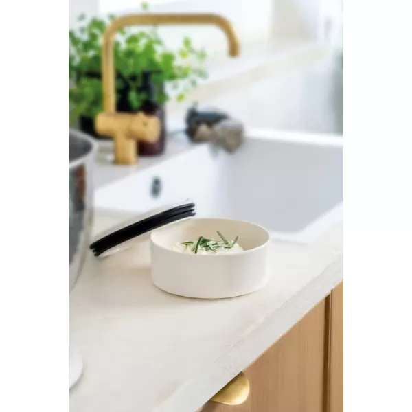 Villeroy &amp; Boch like ToGo &amp; ToStay - lunch box, 13 x 9.5 cm, premium porcelain, round, Mint green