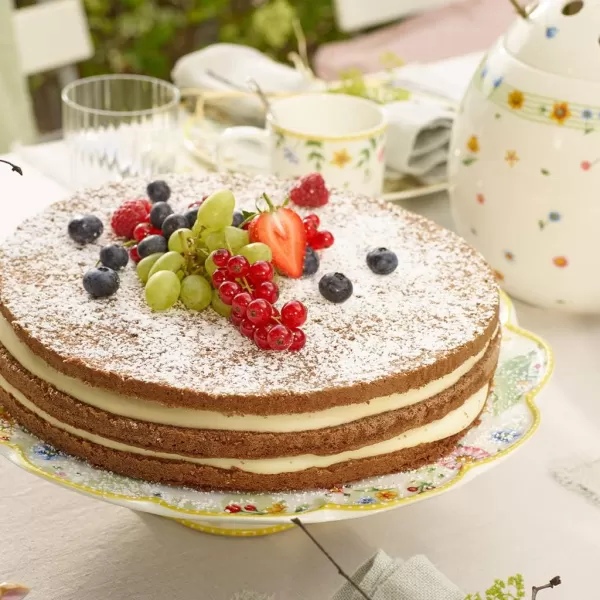 Villeroy &amp; Boch Spring Awakening Cake Plate Flower Meadow, 33 cm, Porcelain, White/Colourful, 33cm/13, Yellow, Green, Red