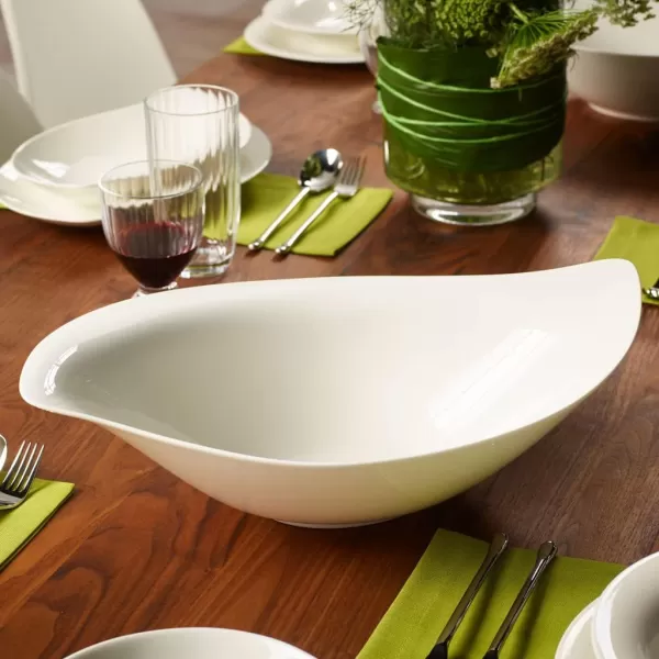 New Cottage Salad Serving Bowl by Villeroy &amp; Boch - Premium Porcelain - Made in Germany - Dishwasher and Microwave Safe - 17.75 x 12 Inches, White