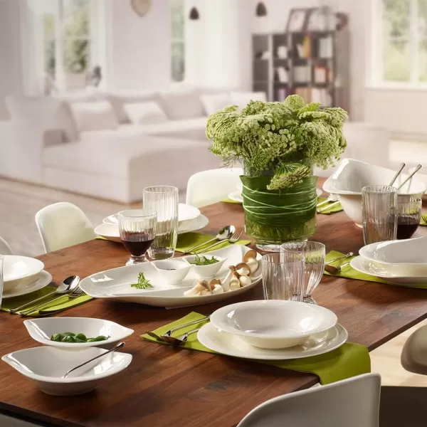 New Cottage Salad Serving Bowl by Villeroy &amp; Boch - Premium Porcelain - Made in Germany - Dishwasher and Microwave Safe - 17.75 x 12 Inches, White