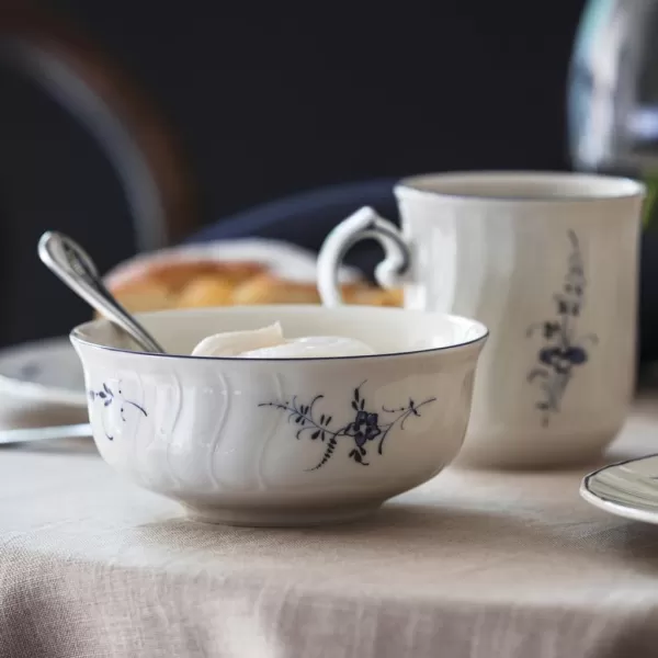 Villeroy &amp; Boch Vieu x Lu x Embourg Dessert, Bowl Maofof Premium Porcelain with Filigree Relief in Classic Royal Blue, 13 cm