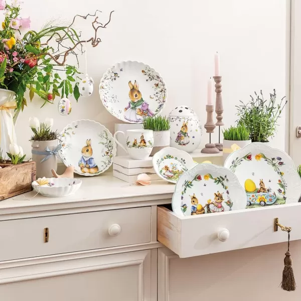 Villeroy &amp; Boch Spring Fantasy Small Paul Bowl for Sweets, Premium Porcelain, Multi-Coloured, 16 x 3.5 cm, 16 x 3,5