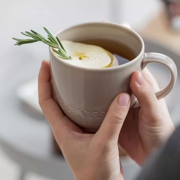 Villeroy &amp; Boch it's my moment Mug Open : Almond, 17 oz, Premium Porcelain, Brown