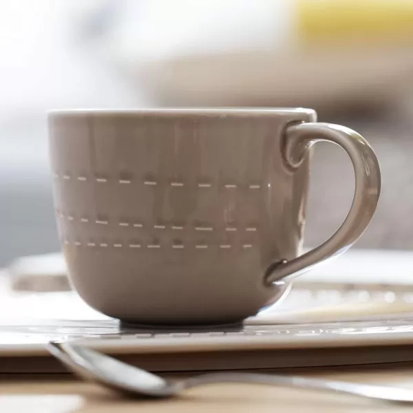 Villeroy &amp; Boch it's my moment Mug Open : Almond, 17 oz, Premium Porcelain, Brown