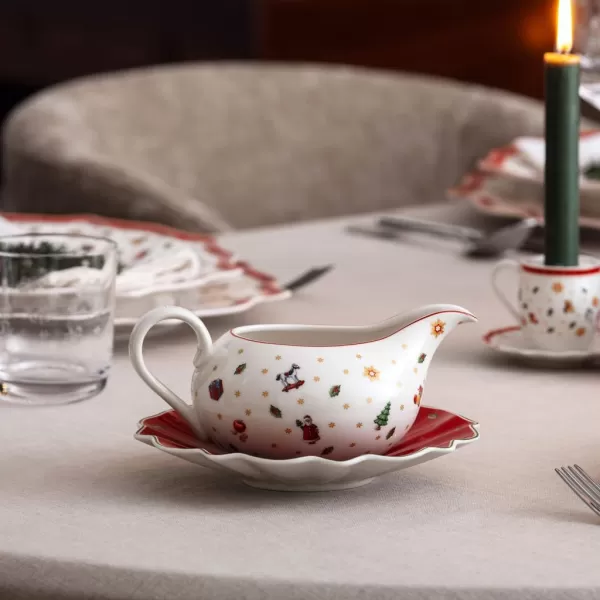imageVilleroy ampamp Boch  Toys Delight 2Piece Sauce Boat and Saucer for Christmas Premium Porcelain Sauce Boat WhiteRed