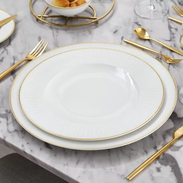 imageVilleroy ampamp Boch Signature Chteau Septfontaines Round Serving Plate Diameter 335 cm White  Gold