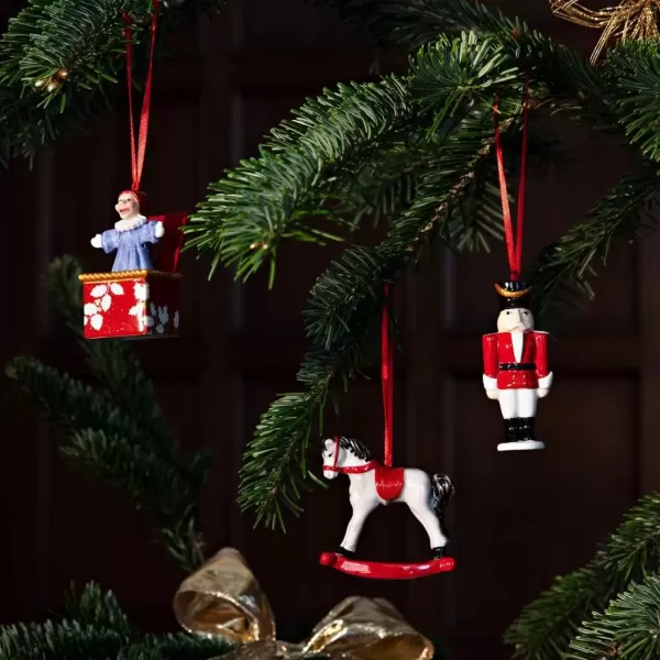 imageVilleroy ampamp Boch  Nostalgic Ornaments Ornament Set Presents 3 pcs Boots Sleigh and Present Sack in HardPaste Porcelain as Tree Decorations MulticolouredToys