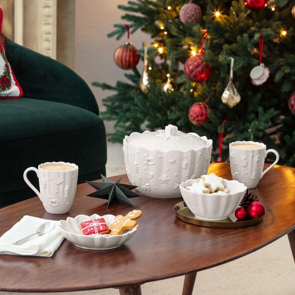 imageVilleroy ampamp Boch  Toys Delight Royal Classic biscuit barrel large storage container with relief pattern premium porcelain 2270 ml white 1486584501