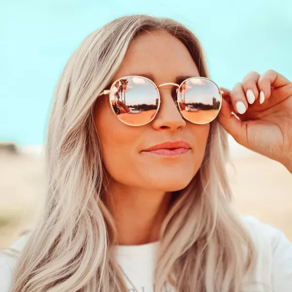 WearMe Pro  Reflective Lens Round Trendy SunglassesGold Frame  Pink Mirrored Lens