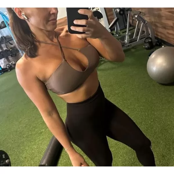 Aoxjox Womens Workout Sports Bras Jamie Deep V Fitness Backless Padded Training Gym Bra Yoga Crop Tank TopFudge Coffee
