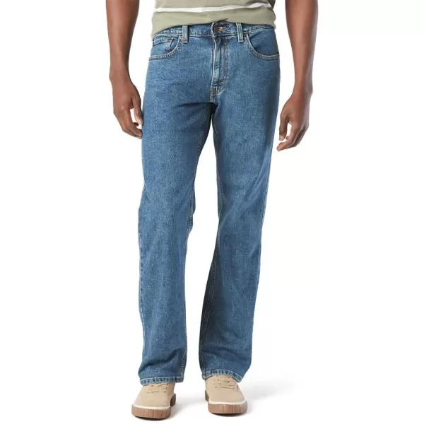 imageSignature by Levi Strauss ampamp Co Gold Mens Relaxed Fit Flex JeansMedium Indigo