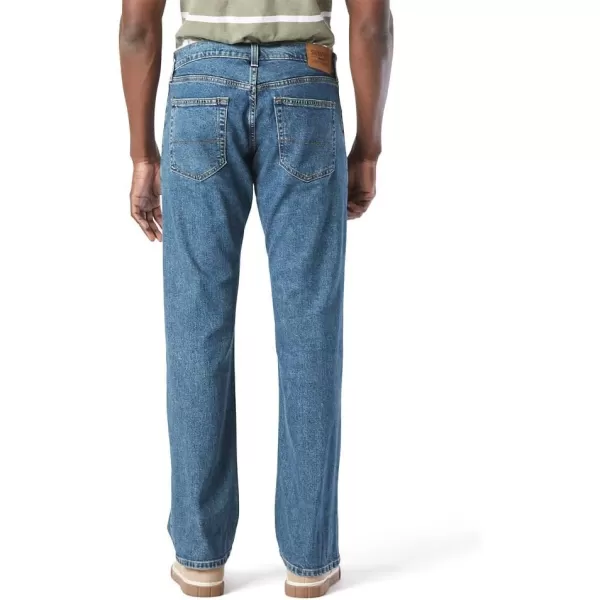 imageSignature by Levi Strauss ampamp Co Gold Mens Relaxed Fit Flex JeansMedium Indigowaterless