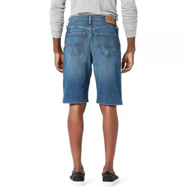 imageSignature by Levi Strauss ampamp Co Gold Mens Relaxed Jean ShortHigh Tide