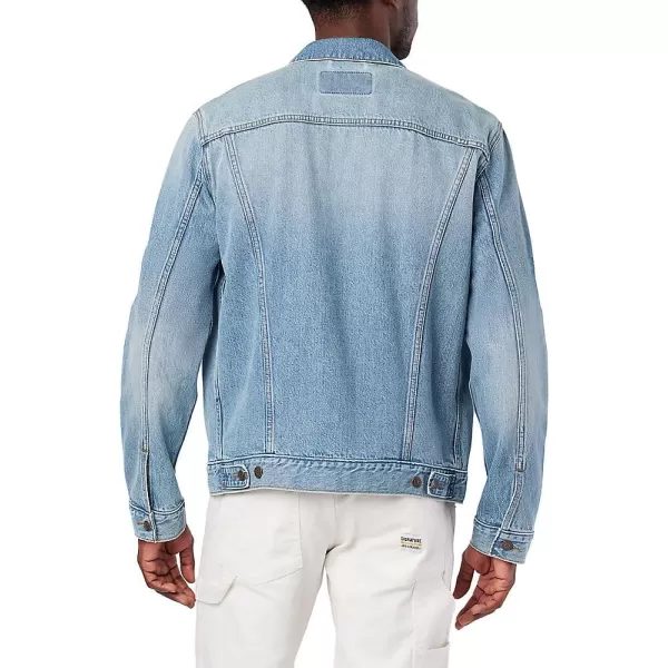 imageSignature by Levi Strauss ampamp Co Gold Mens Signature Trucker JacketFortyniner