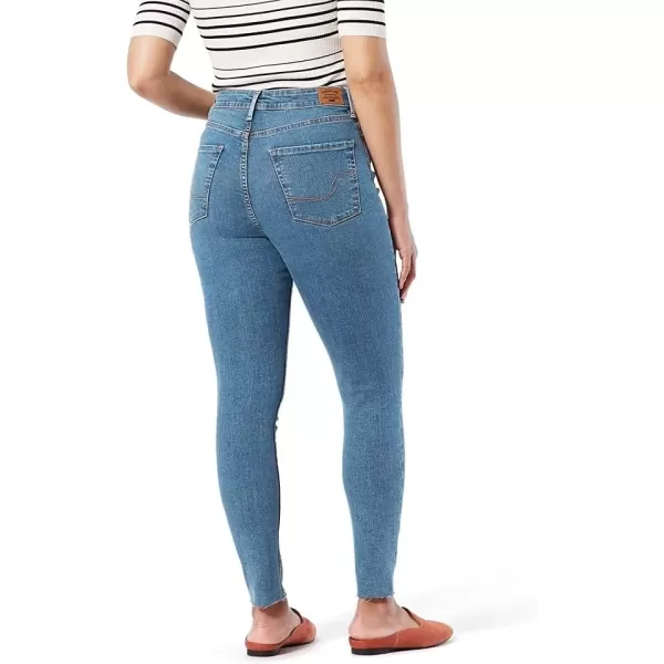 imageLevi Strauss Signature Gold Womens Totally Shaping High Rise Skinny Jeans Standard and PlusRoyal Marina