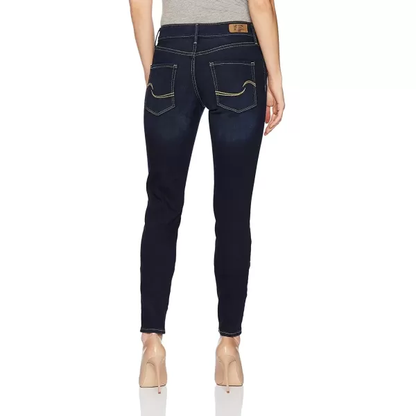 imageLevi Strauss Signature Gold Womens Totally Shaping Pullon Skinny Jeans Available in Plus SizeJanice