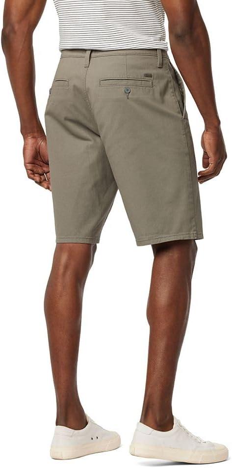 imageSignature by Levi Strauss ampamp Co Gold Mens Casual Chino 105quot ShortsSilver Skies