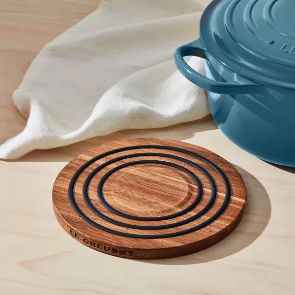 imageLe Creuset Magnetic Wooden Trivet Acacia Wood with Black Silicone RingsTrivet