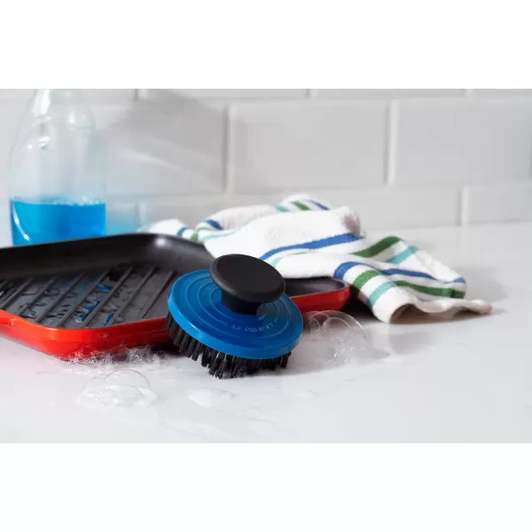 imageLe Creuset Nylon Brush 3 14quot CeriseMarseille