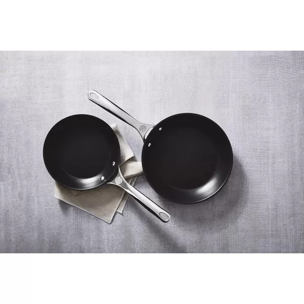 imageLe Creuset Toughened Nonstick PRO Cookware Set 2 pc 95quot ampamp 11quot Fry PanMedium