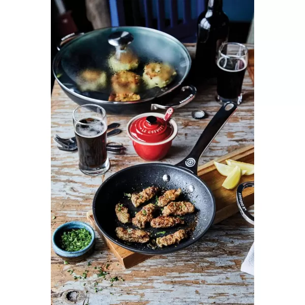 imageLe Creuset Toughened Nonstick PRO Cookware Set 2 pc 95quot ampamp 11quot Fry PanMedium