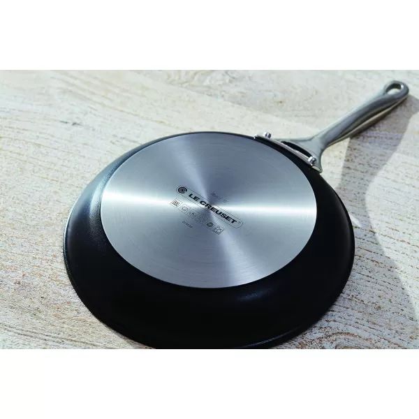 imageLe Creuset Toughened Nonstick PRO Cookware Set 2 pc 95quot ampamp 11quot Fry PanSmall