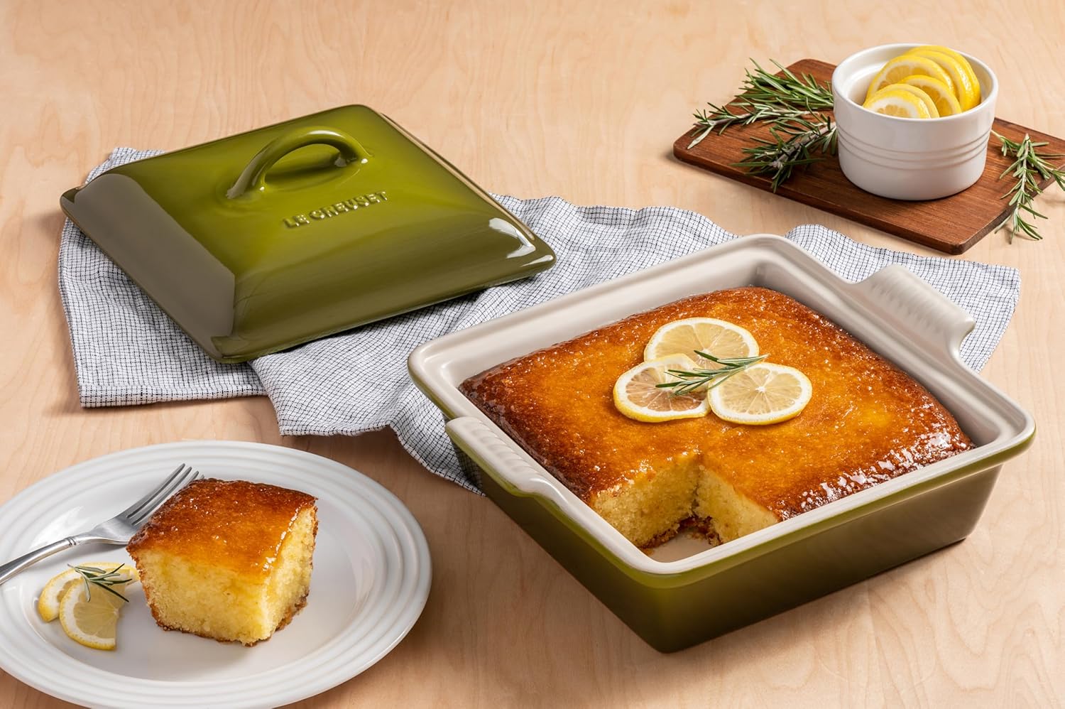 imageLe Creuset Stoneware Heritage Covered Square Casserole 9Inch ArtichautLicorice