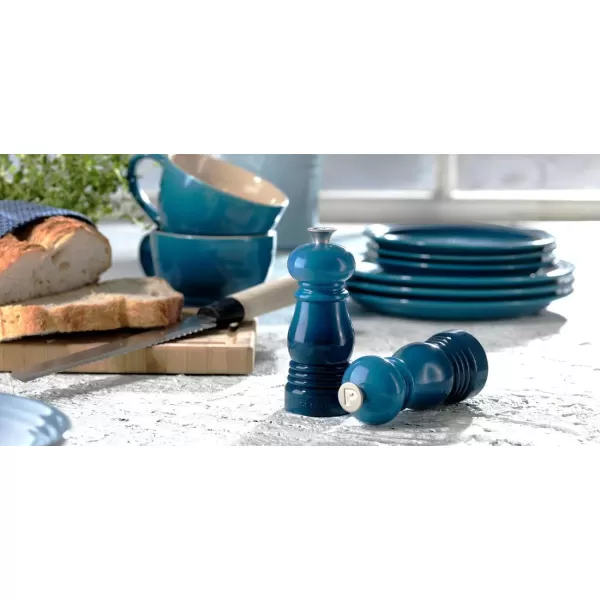 imageLe Creuset Salt and Pepper Mill Set 8Inch CeriseCaribbean