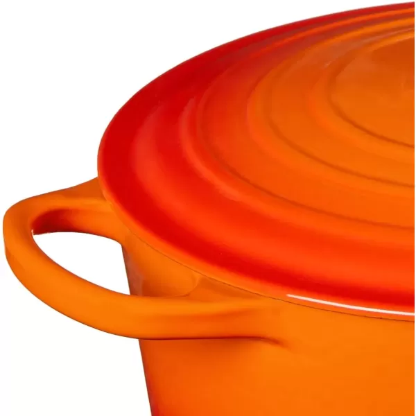 imageLe Creuset Signature Enameled CastIron Cookware Set 10Piece WhiteFlame