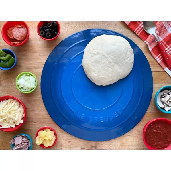 imageLe Creuset Stoneware Round Pizza Stone 15 in CeriseMarseille