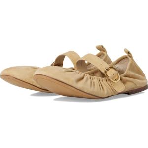 imageDolce Vita Womens Caely Ballet FlatHoney