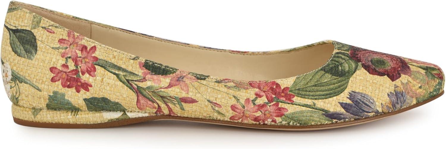 imageNine West Womens Speakup FabricWhiteNatural Vintage Floral Multi 114