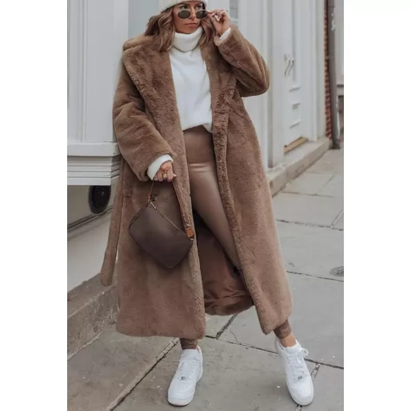 CHARTOU Women Faux Fur Coat Long Sleeve Winter Fluffy Jacket Overcoat Warm Fuzzy Coat Cardigan with Belt Outdoor