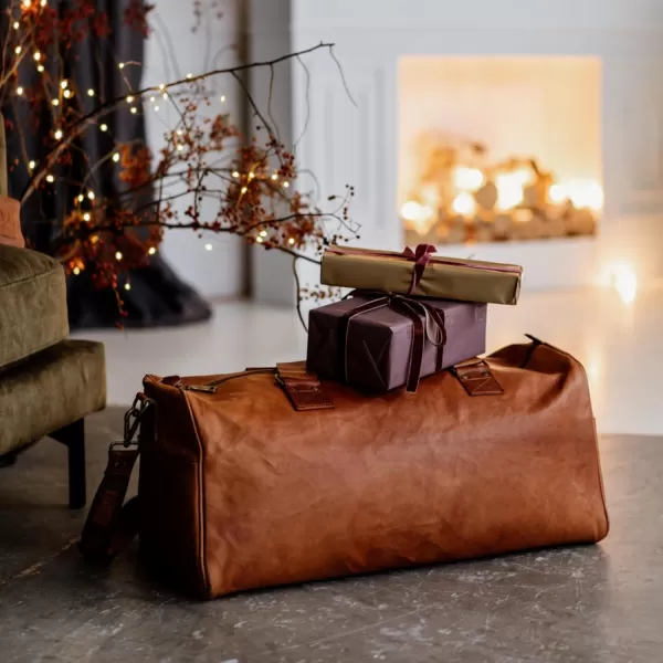 imageBerliner Bags Vintage Leather Duffle Bag Oslo with Shoe Compartment for Travel or the Gym Overnight Bag for Men and Women  BrownBrown with Shoe Compartment