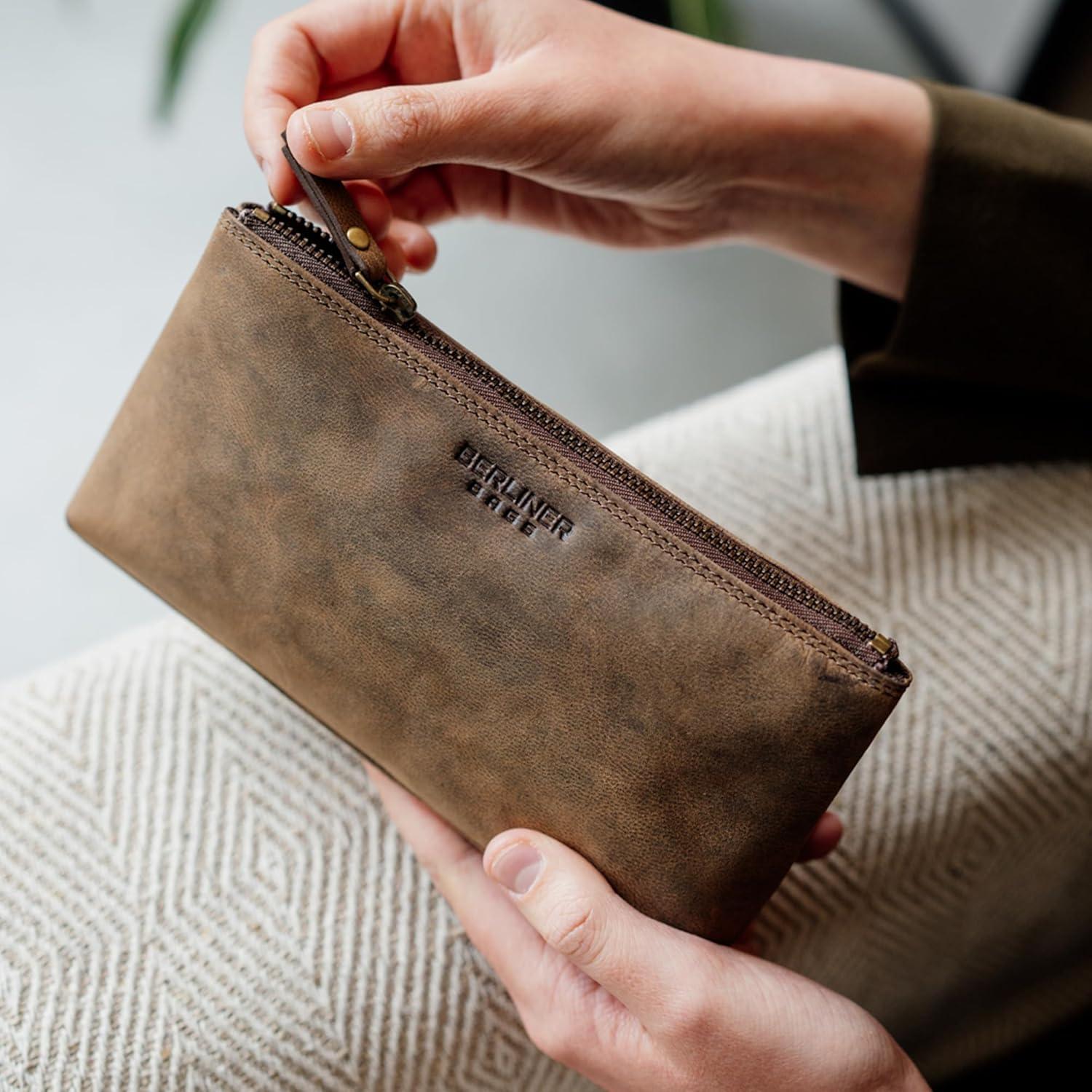 imageBERLINER BAGS Vintage Genuine Leather Makeup Bag Anna Cosmetic Bag for Purse Travel and Cosmetics Pouch with Zipper for Women  BrownEspresso