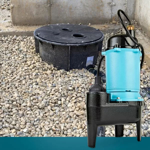 imageLittle Giant BSWC50T 12 HP 115 Volt 4920 GPH Automatic Submersible Cast Iron Sewage Pump with Tethered Float Switch and 10Ft Cord Blue 511256