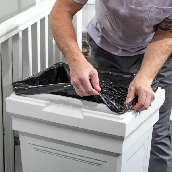 Step2 Atherton Onyx Black 30-Gallon Indoor/Outdoor Trash Can with Removable Lid